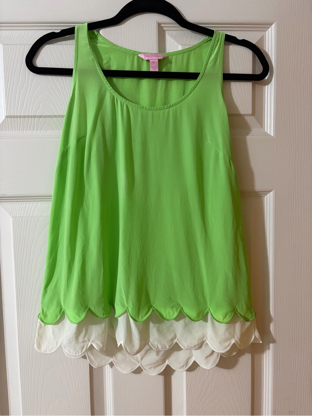 Lilly Pulitzer SILK green white top short camisole cami tank XS scalloped